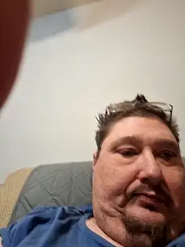 Snapshot of danman1979999 chatting on December 4, 2024, 12:24 am danman1979999 online show from December 4, 2024, 12:24 am