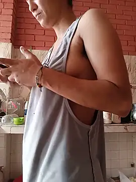 valeriaswang Lucas online show from May 13, 2026, 3:52 pm