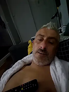 cuci45 online show from October 29, 2025, 9:36 pm