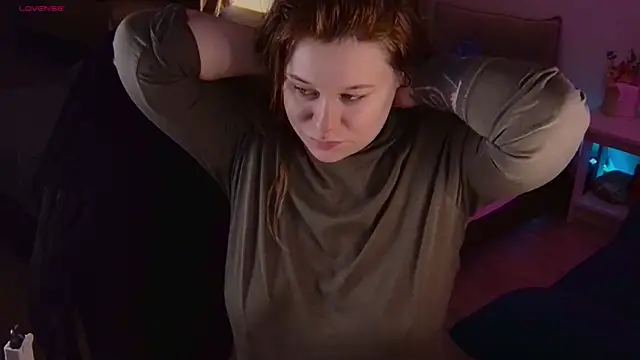 cutenessa online show from December 19, 2025, 5:32 am