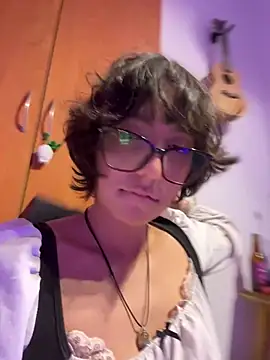 Snapshot of aurora_xoxo chatting on January 14, 2026, 4:27 am aurora xoxo online show from January 14, 2026, 4:27 am