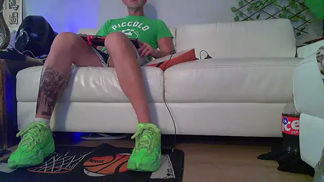 OSIRlS online show from March 19, 2026, 1:22 pm