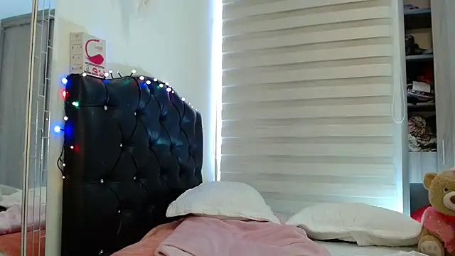 gooddes303salome online show from November 26, 2025, 7:47 pm