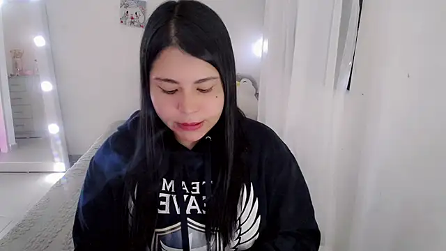Snapshot of Youlittlepervertt_ chatting on June 21, 2026, 9:53 pm Youlittlepervertt online show from June 21, 2026, 9:53 pm