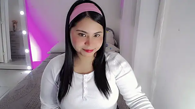 Snapshot of Youlittlepervertt_ chatting on June 24, 2026, 12:31 am Youlittlepervertt online show from June 24, 2026, 12:31 am