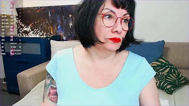 SquirtySlut online show from February 18, 2025, 6:04 am