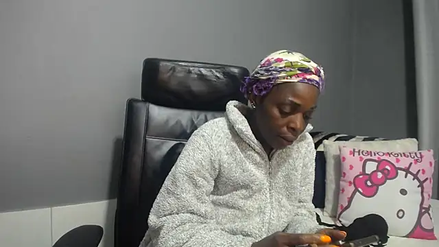 Snapshot of Shaniko89 chatting on June 6, 2026, 12:43 pm Shaniko89 online show from June 6, 2026, 12:43 pm