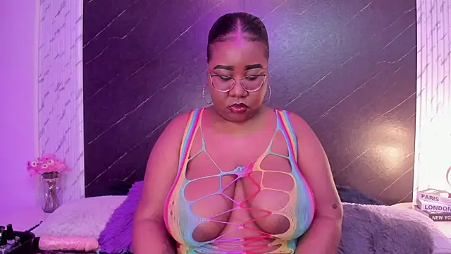 Darnellqueen online show from September 18, 2025, 3:53 am