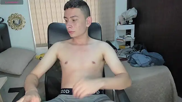 Snapshot of Christ_Miller3 chatting on February 9, 2025, 10:43 pm Christ Miller3 online show from February 9, 2025, 10:43 pm