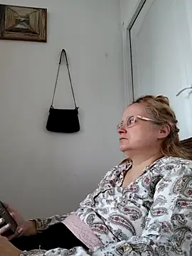 She-devilx online show from October 4, 2025, 1:45 pm