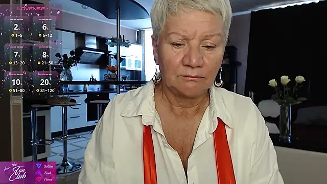Snapshot of roxana_brooks chatting on July 17, 2026, 2:58 pm roxana brooks online show from July 17, 2026, 2:58 pm