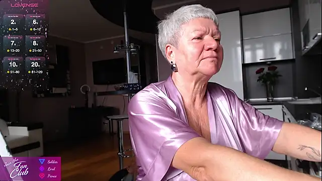 roxana brooks online show from September 27, 2025, 7:14 am