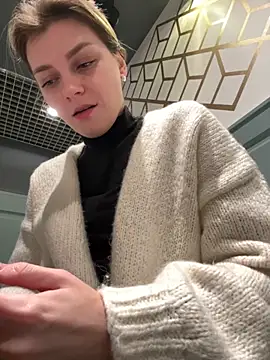 ValenciaShock online show from November 23, 2025, 6:45 am