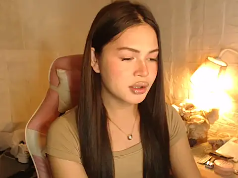 Ashely Lewis online show from December 18, 2025, 10:52 am