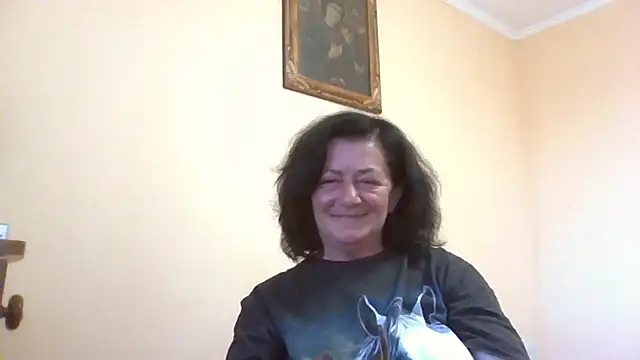 Snapshot of GypsiQueen2 chatting on June 9, 2026, 6:09 pm GypsiQueen2 online show from June 9, 2026, 6:09 pm