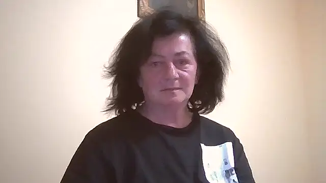 GypsiQueen2 online show from April 28, 2026, 5:50 pm