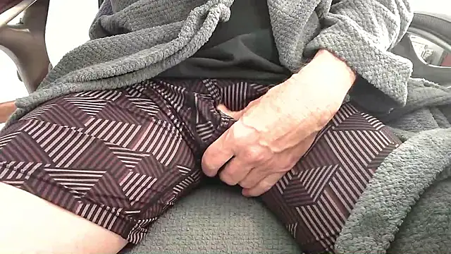 Cheaptriterry online show from December 15, 2025, 2:34 pm