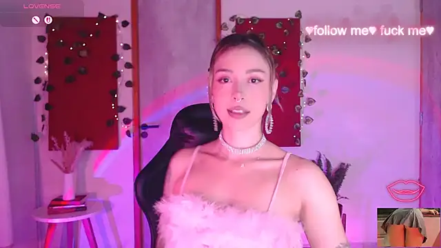 sakura beauty online show from November 3, 2025, 5:01 am