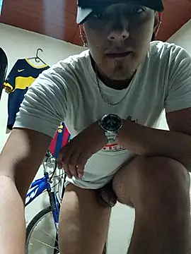 Triplex Coolness online show from September 15, 2025, 4:24 am