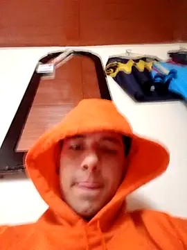 Triplex Coolness online show from September 22, 2025, 5:52 pm