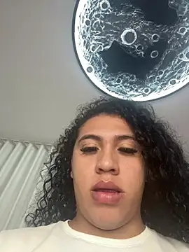 Snapshot of Camila_xtreme1 chatting on March 15, 2025, 11:29 am Camila xtreme1 online show from March 15, 2025, 11:29 am