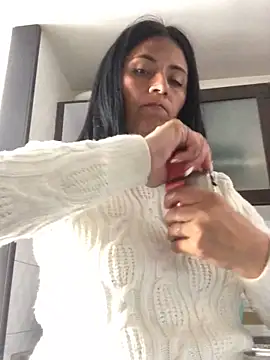 sharoon cheerry online show from November 27, 2025, 1:55 pm