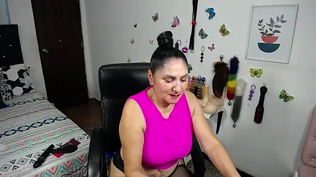 mature bigboobs10 online show from December 16, 2025, 3:44 am