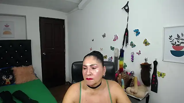 mature bigboobs10 online show from February 14, 2026, 4:13 am