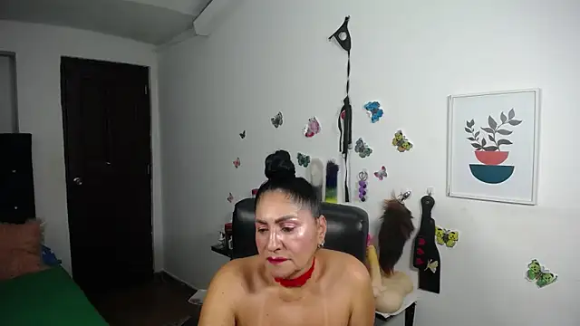 mature bigboobs10 online show from February 8, 2026, 4:32 am