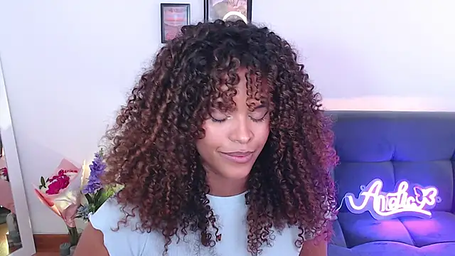 Snapshot of Amelia_bss chatting on February 17, 2025, 5:01 pm Amelia bss online show from February 17, 2025, 5:01 pm