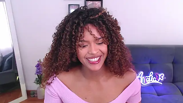 Snapshot of Amelia_bss chatting on March 3, 2025, 2:06 pm Amelia bss online show from March 3, 2025, 2:06 pm