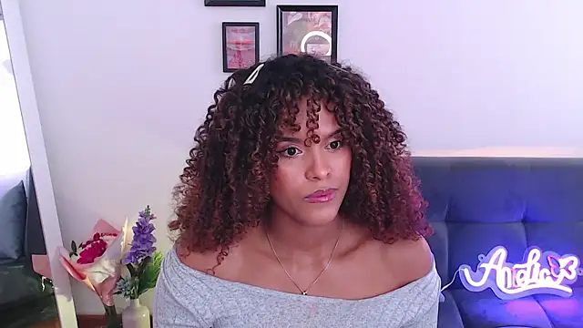 Snapshot of Amelia_bss chatting on February 18, 2025, 4:47 pm Amelia bss online show from February 18, 2025, 4:47 pm