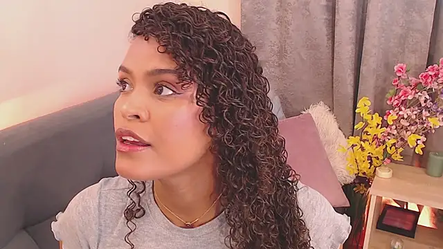 Snapshot of Amelia_bss chatting on June 7, 2026, 2:11 pm Amelia bss online show from June 7, 2026, 2:11 pm