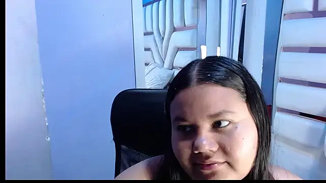 ValenTitis online show from December 15, 2025, 8:47 pm