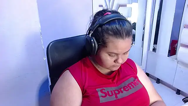 ValenTitis online show from October 21, 2025, 8:41 pm