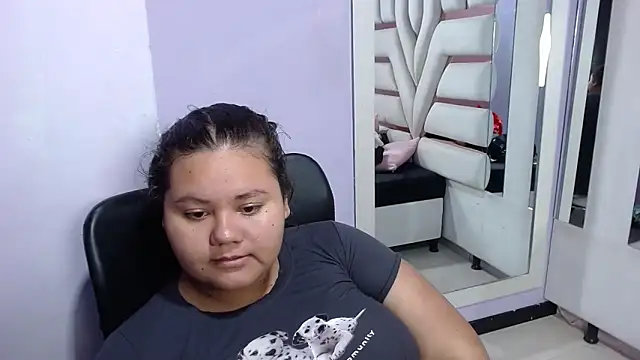 ValenTitis online show from October 29, 2025, 8:52 pm