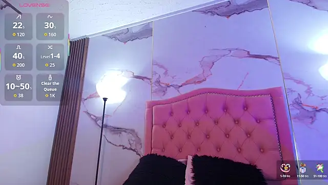 Jade20  online show from October 11, 2025, 10:11 pm