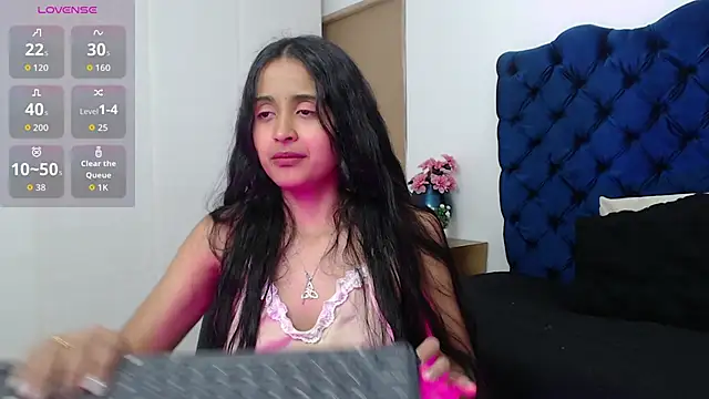 Lili666  online show from October 31, 2025, 3:14 am