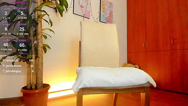 alessia1   online show from February 26, 2025, 11:19 pm