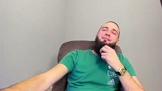 A              online show from February 9, 2025, 10:00 pm