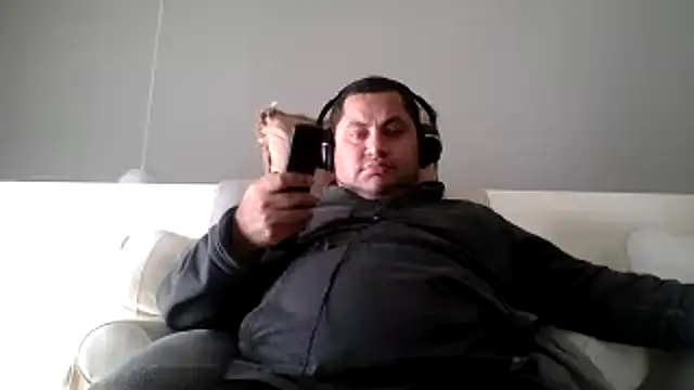 Snapshot of Hammyric786 chatting on February 12, 2026, 7:46 pm Hammyric786 online show from February 12, 2026, 7:46 pm