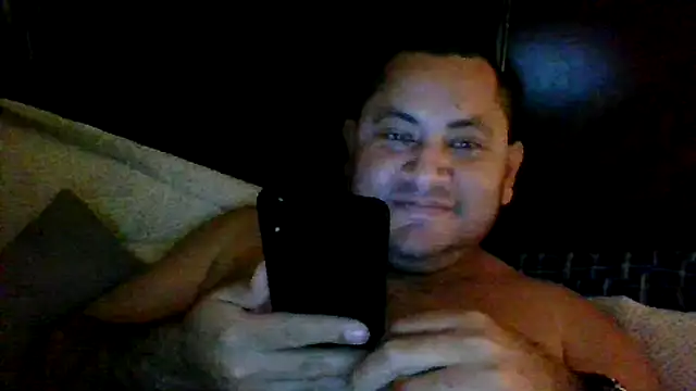 Snapshot of Hammyric786 chatting on January 17, 2026, 11:41 pm Hammyric786 online show from January 17, 2026, 11:41 pm