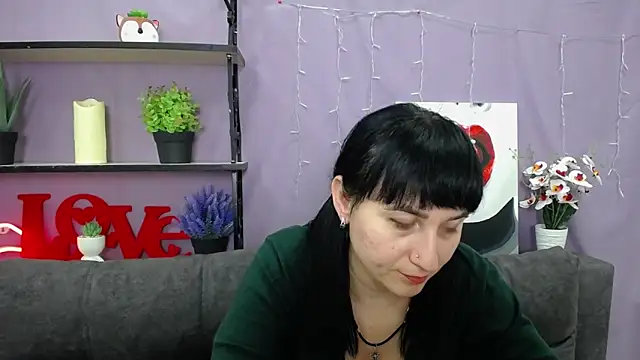 Snapshot of NinaFlawlees chatting on March 13, 2025, 11:38 pm NinaFlawlees online show from March 13, 2025, 11:38 pm