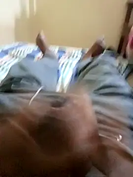 robinsan1010 online show from March 19, 2025, 4:45 pm