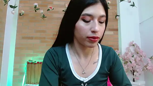 adriscute online show from June 10, 2026, 2:46 am