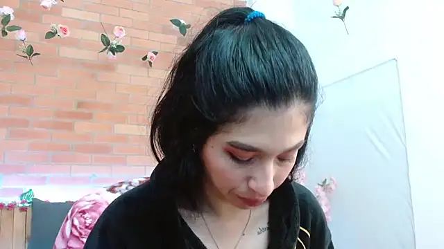 adriscute online show from June 21, 2026, 2:39 am