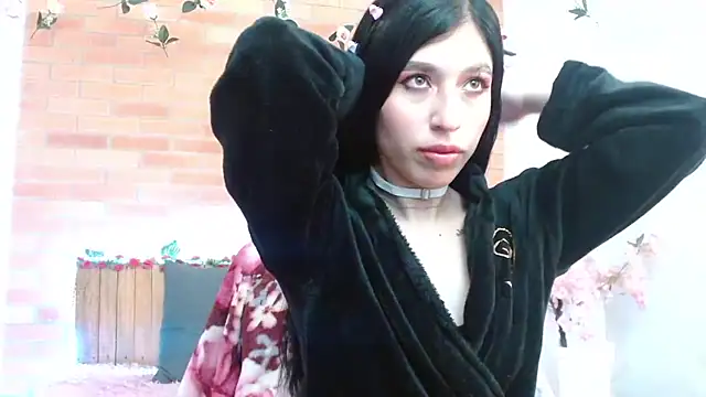 adriscute online show from June 19, 2026, 2:50 am