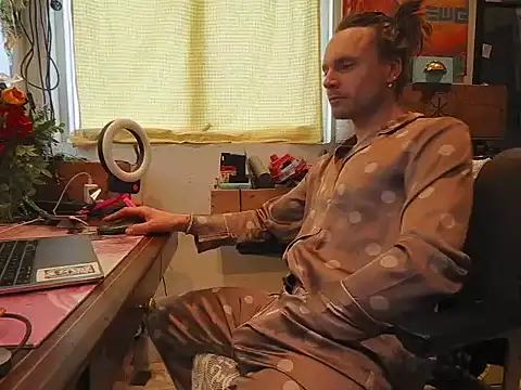 rexflexxx online show from November 22, 2025, 8:46 am