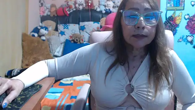 Snapshot of milfeddy_ chatting on July 6, 2026, 12:28 am milfeddy online show from July 6, 2026, 12:28 am