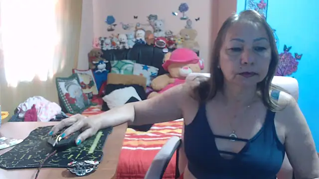 milfeddy  online show from November 3, 2025, 1:04 pm